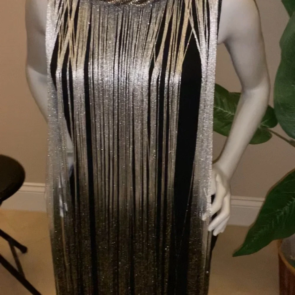 “Eden” dress with silver threads - Picture 1 of 9